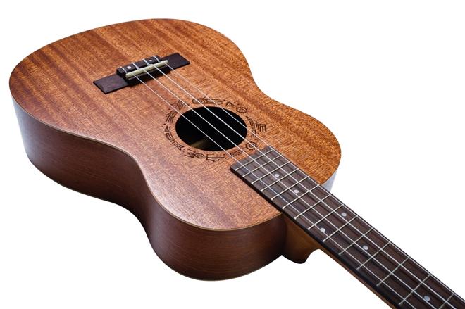 FLIGHT NUB310 bariton ukulele s torbo