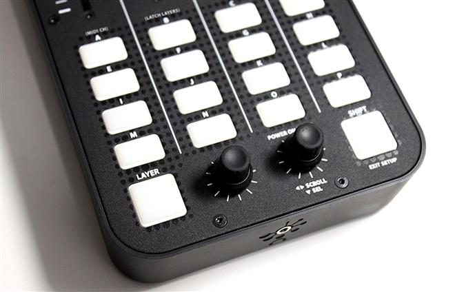 Allen & Heath XONE K2 DJ MIDI kontroler