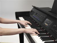 Yamaha Clavinova CVP-905B digitalni klavir s spremljavami