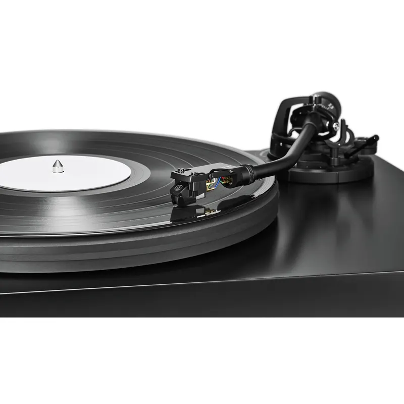 Audio-Technica AT-LP7X ročni Belt-Drive Gramofon